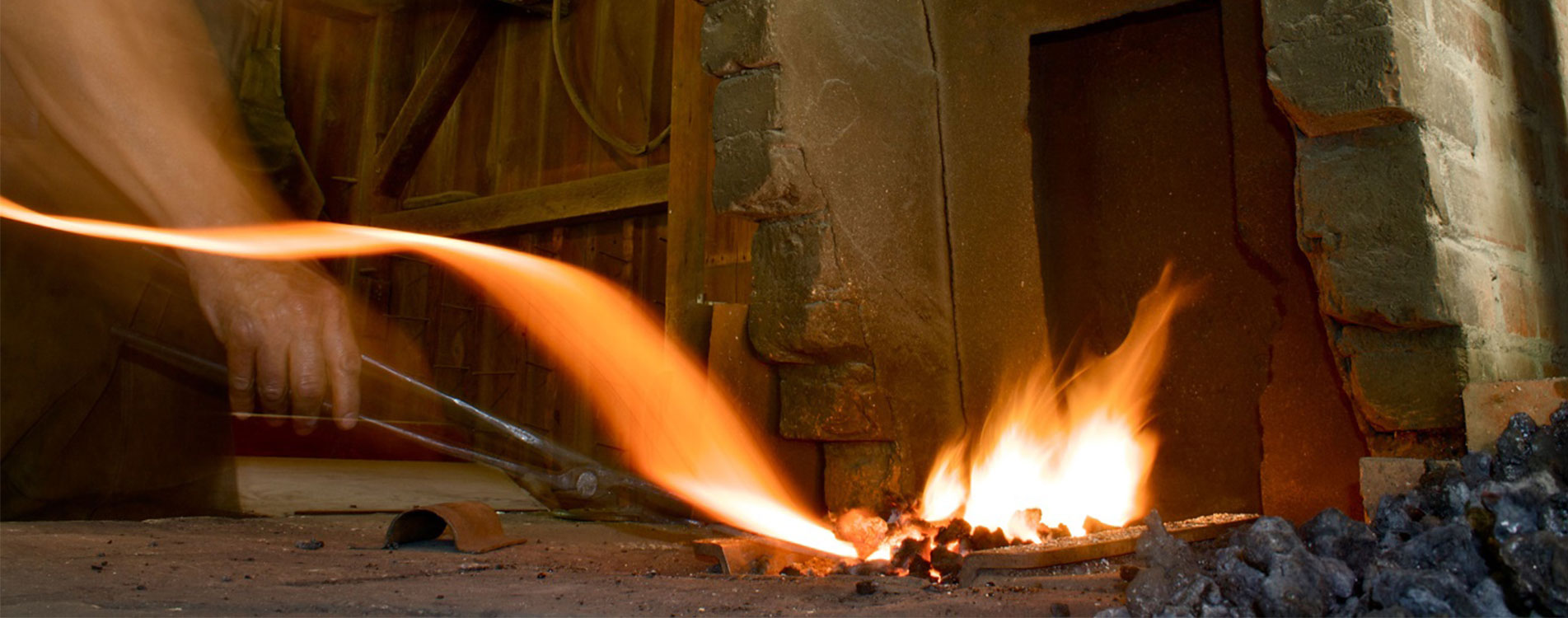 DEMİRİ SİZİ İÇİN ÇEKİYORUZ...